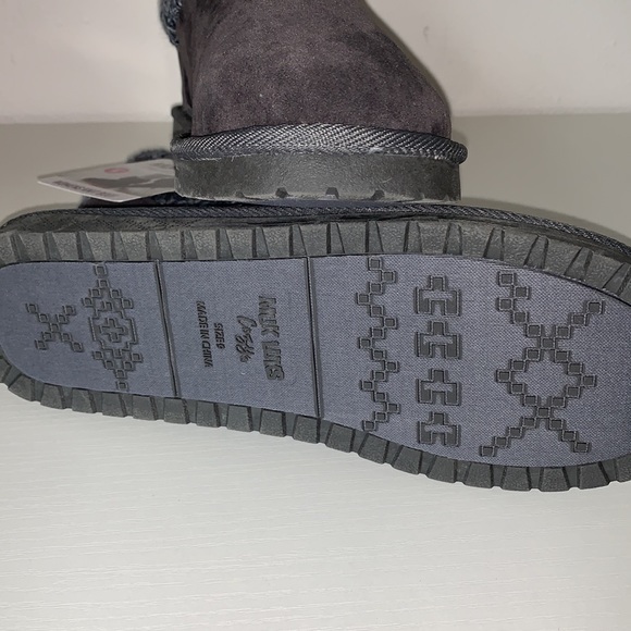 NWT. Muk Lux  womens knit boots 🥾 - Picture 3 of 4